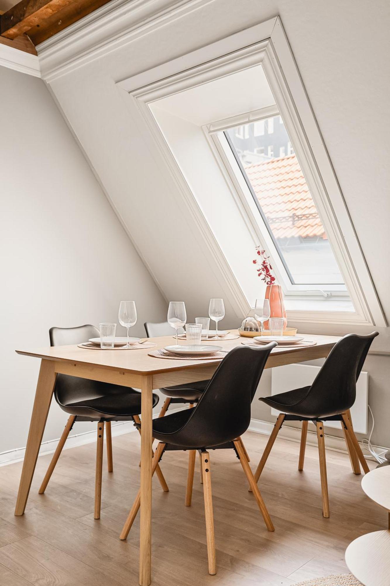 2024 Renovated Luxury Penthouse! Up To 9 Guests! Apartman Bergen Kültér fotó